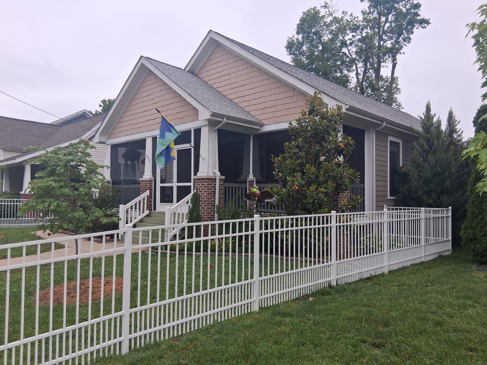 Gallery photos for Screened Porch with French Doors on a Paducah Historic District Home: Image #2