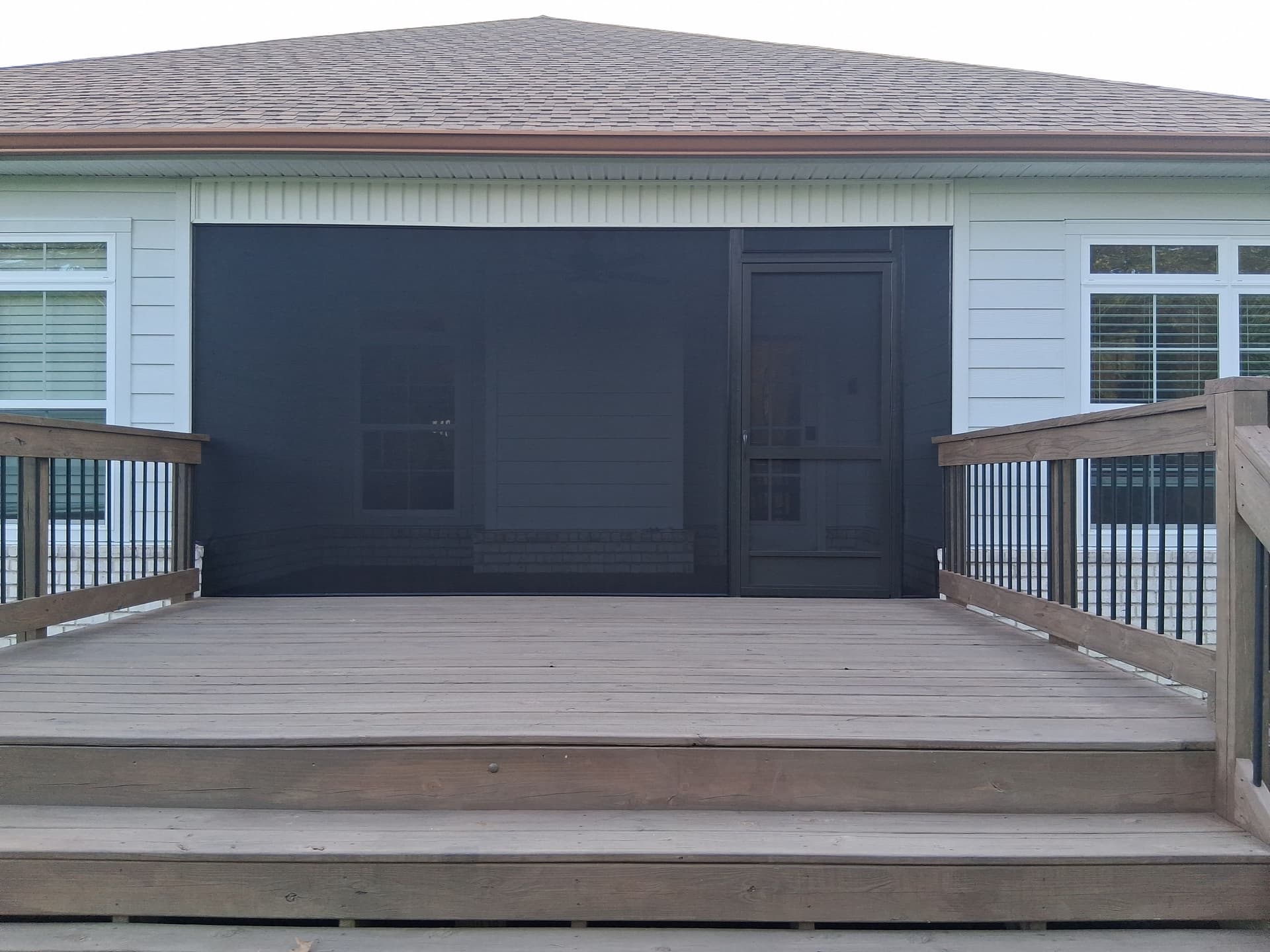 Gallery photos for Privacy Screen for Your Porch Without Losing the View: Image #1