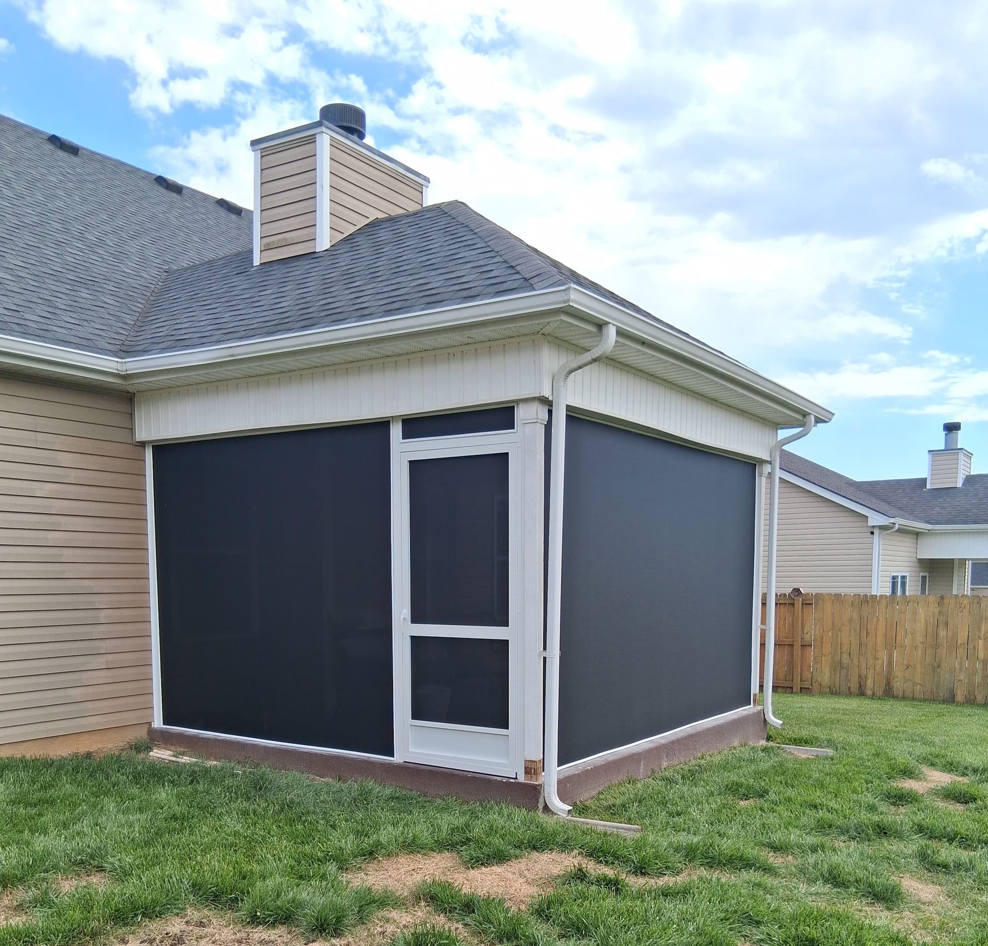Gallery photos for Privacy Screen Enclosure Added to Clarksville Patio: Image #2