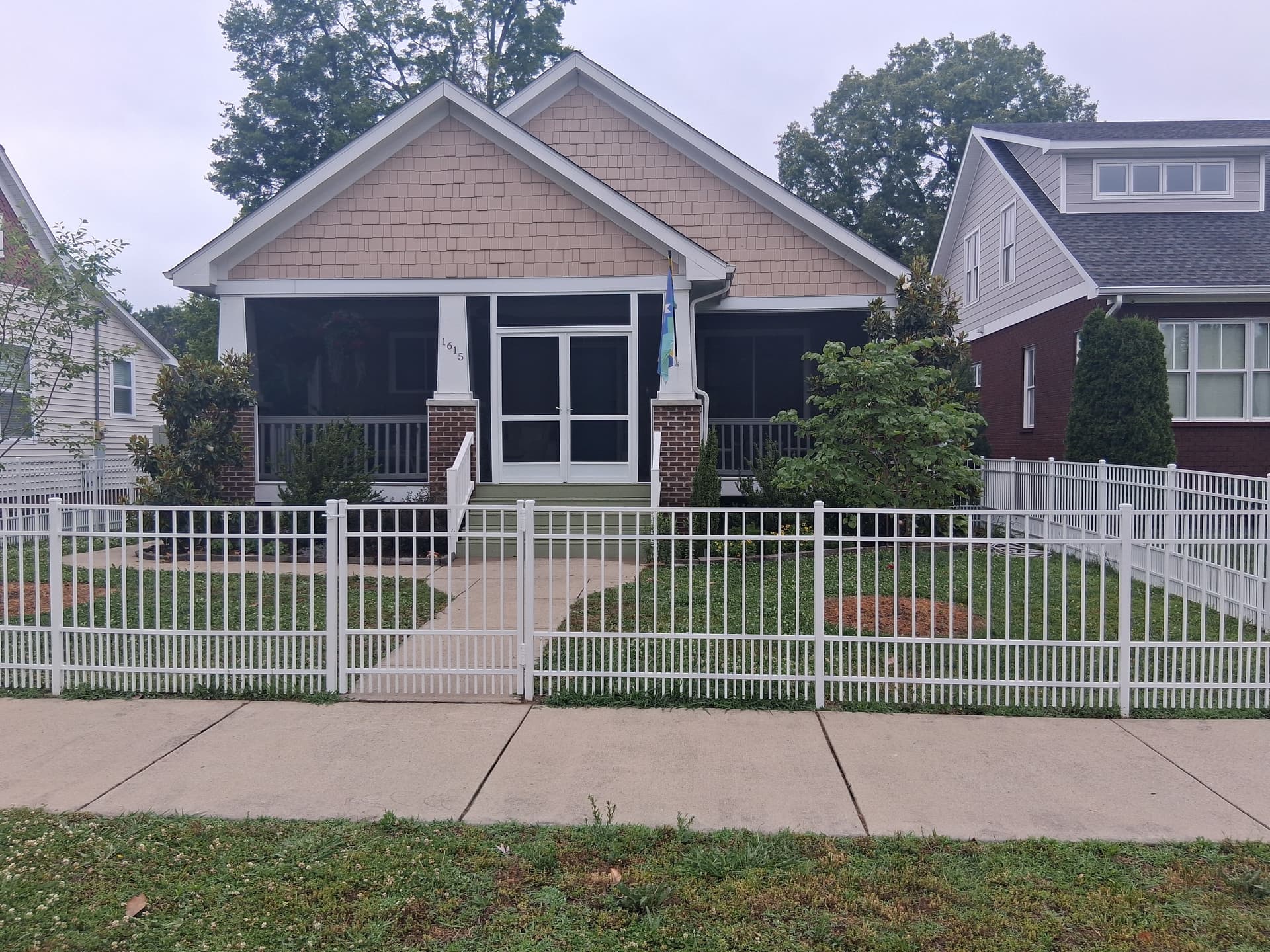 Gallery photos for Screened Porch with French Doors on a Paducah Historic District Home: Image #1