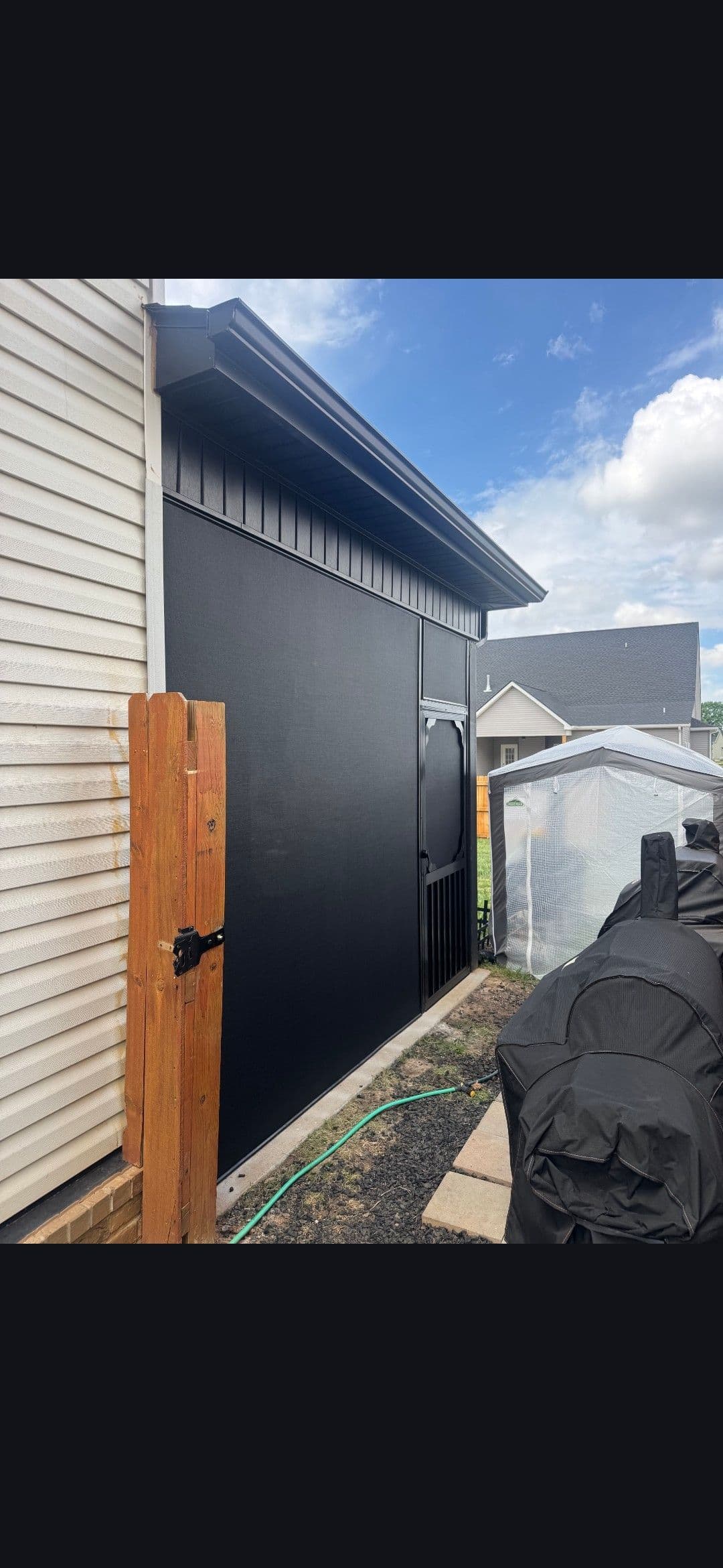 Gallery photos for Privacy Screen Enclosure That Actually Looks Good: Image #1