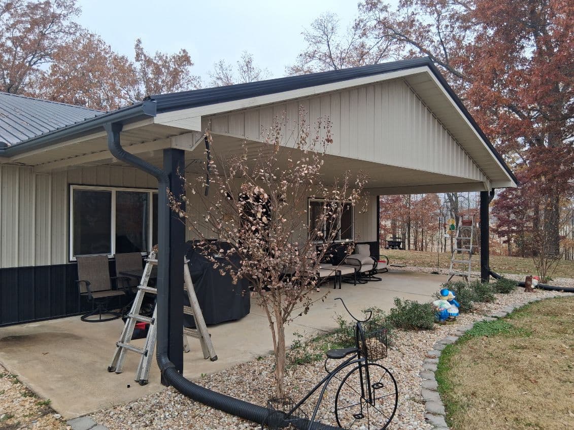 Gallery photos for Charming Screened Patio in Greenfield: Image #3