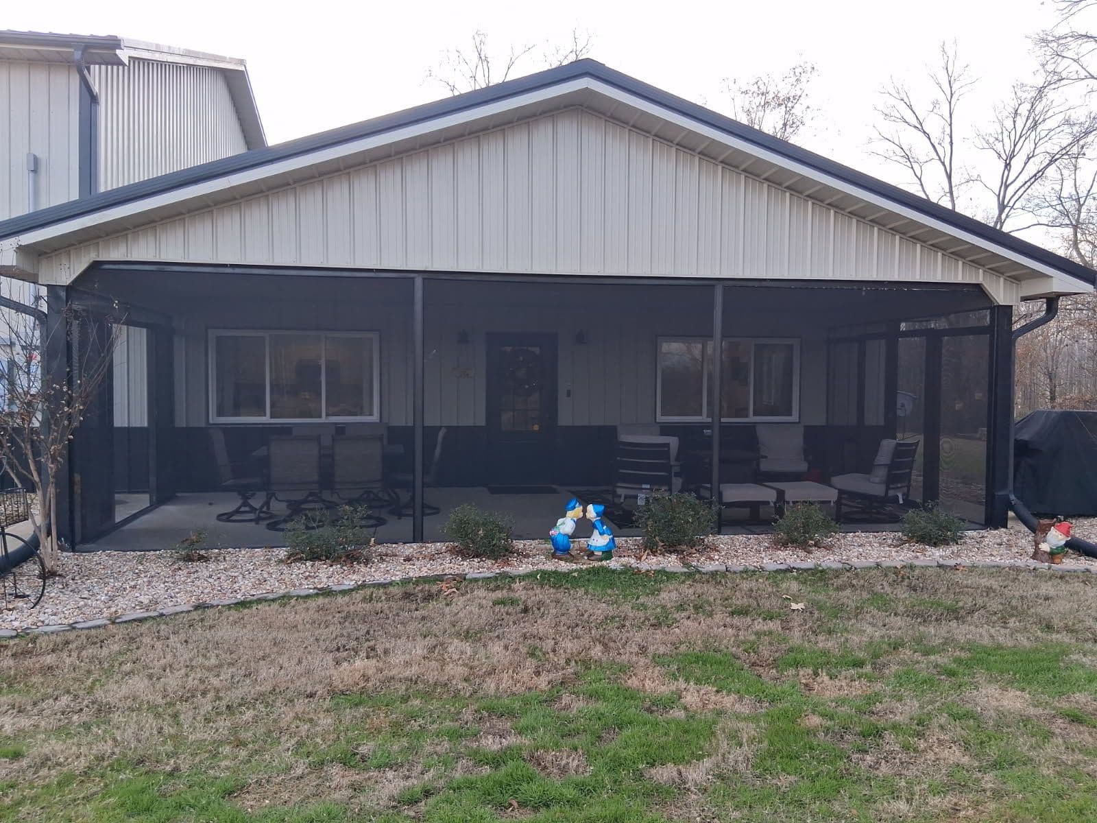 Project Screened-In Porches That Elevate Your Outdoor Living image