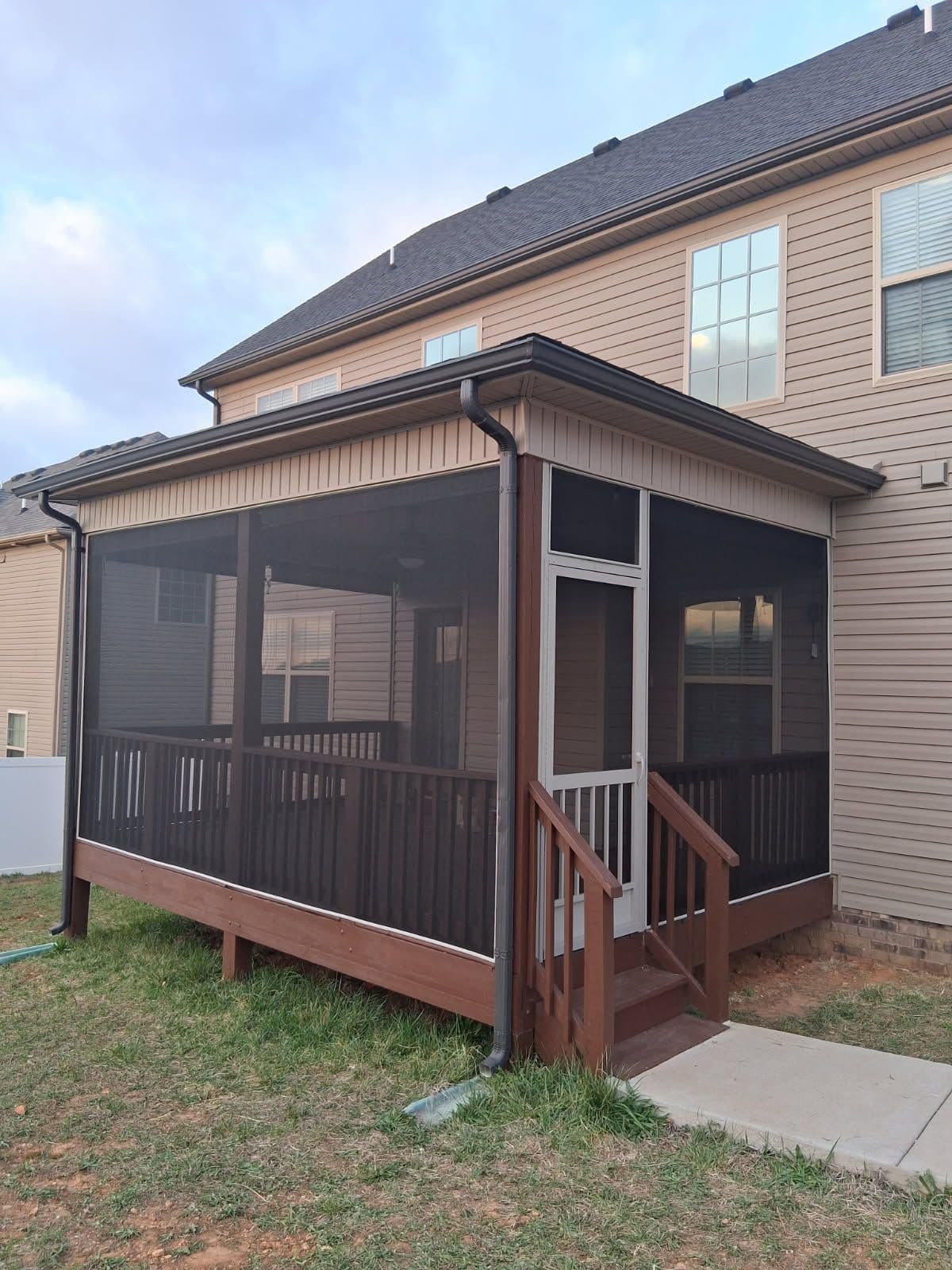 Gallery photos for Stunning Screened Porch Built to Keep Bugs Out: Image #2