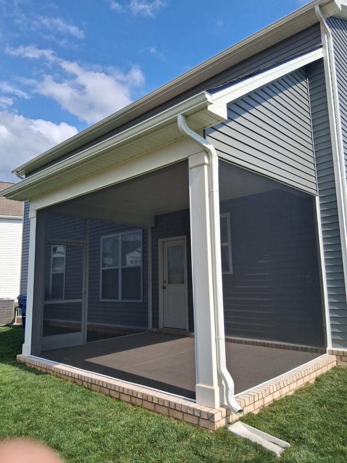 Gallery photos for Screened Porch Makeover at Ross Farms: Image #1