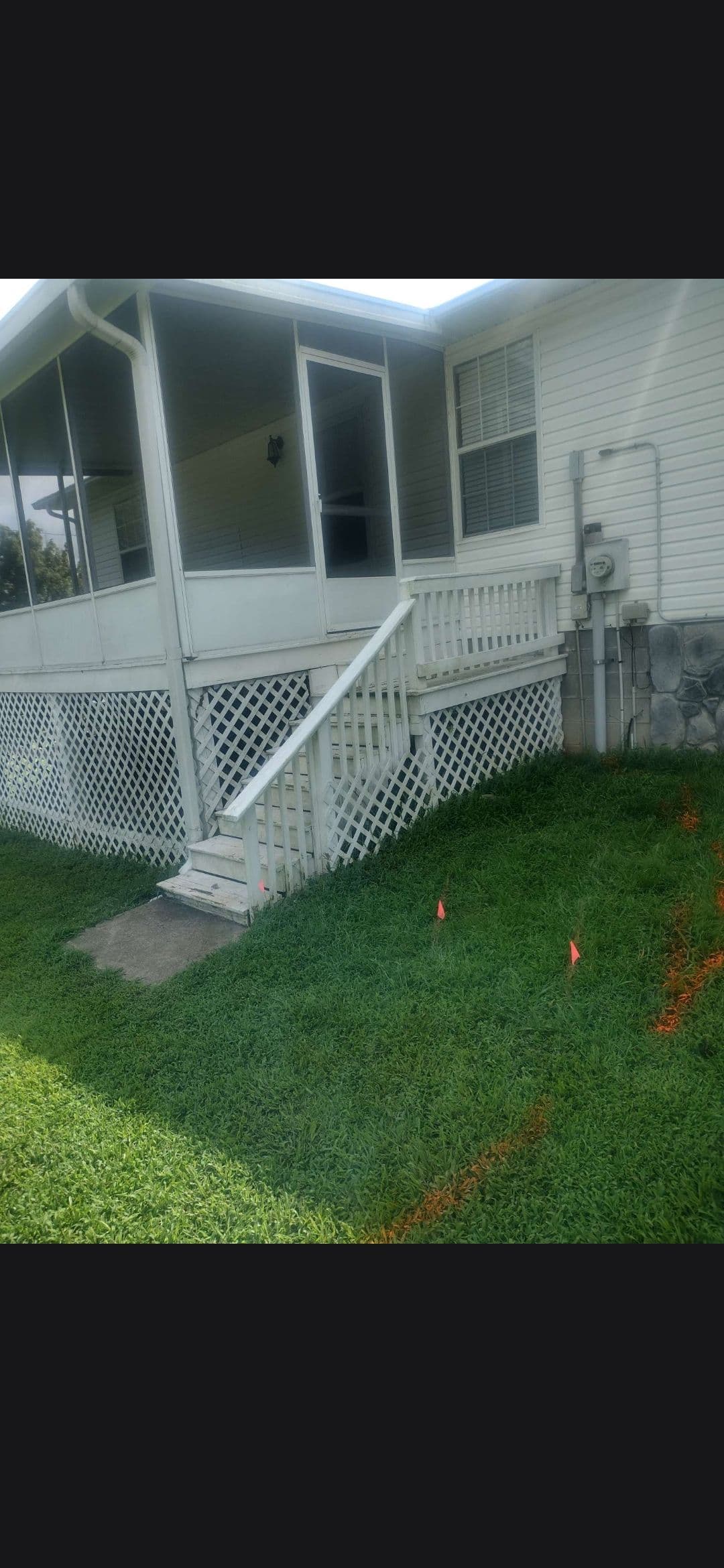 Gallery photos for Old Screen Porch Gets a Full-View Screen Upgrade in Clarksville: Image #1